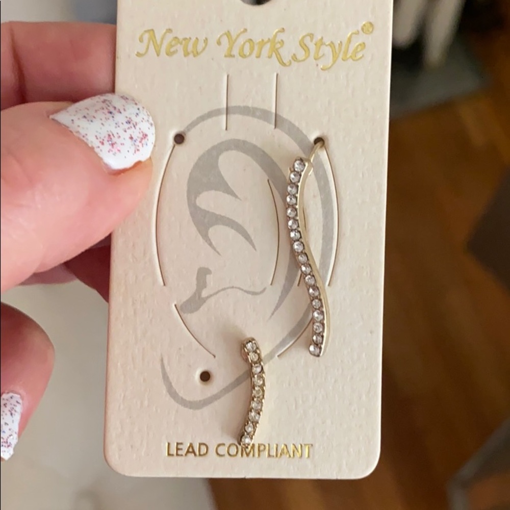 Ear cuff never worn